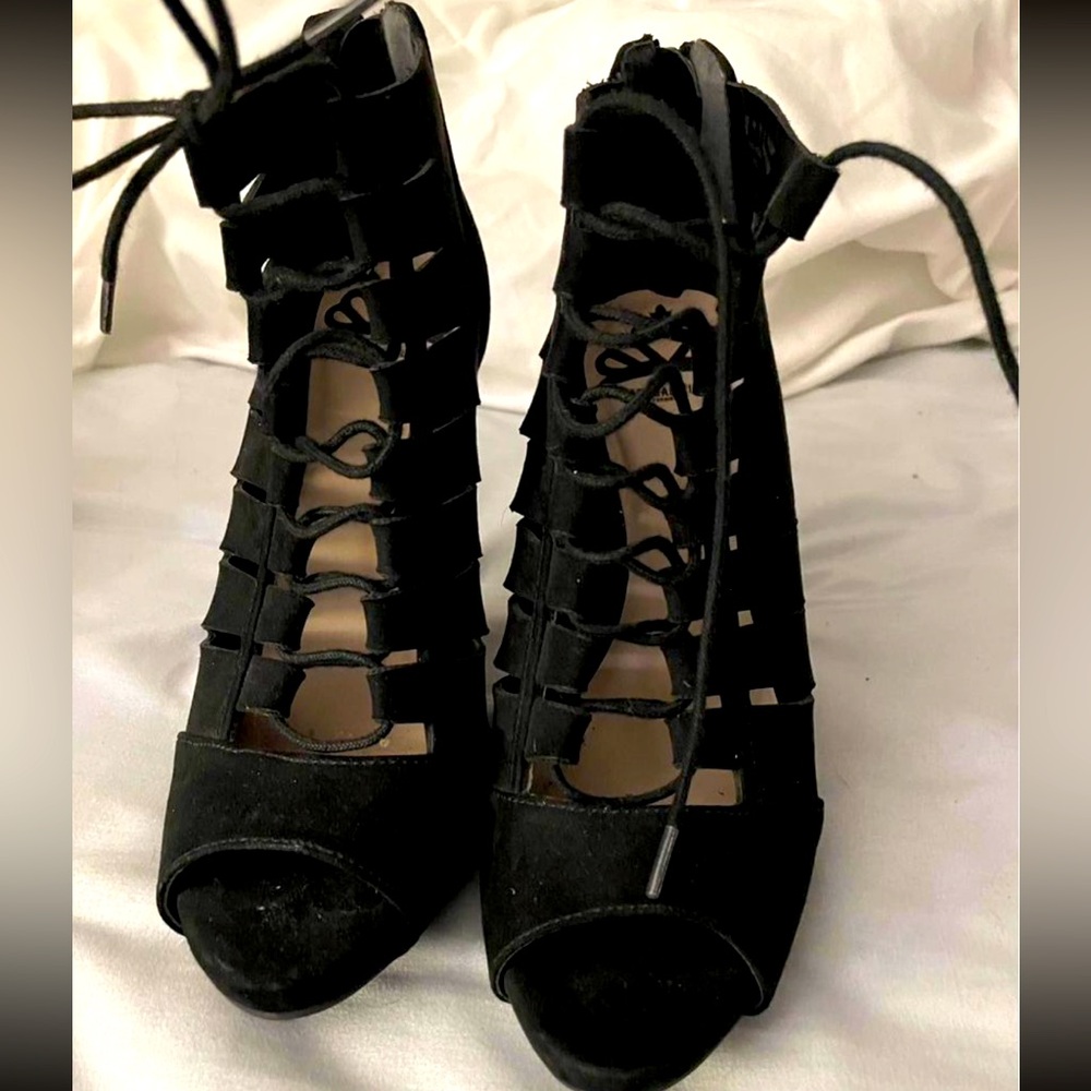Fergalicious Size 7 Lace-up Heels